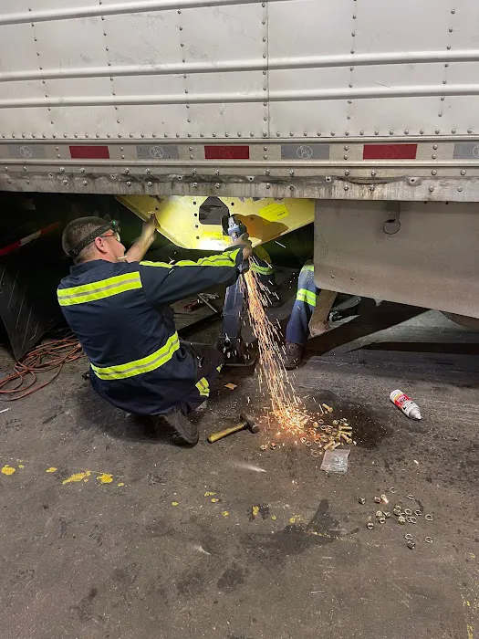 JCN Truck & Reefer Repair 3