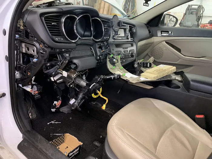 International Auto & Body Repair 8