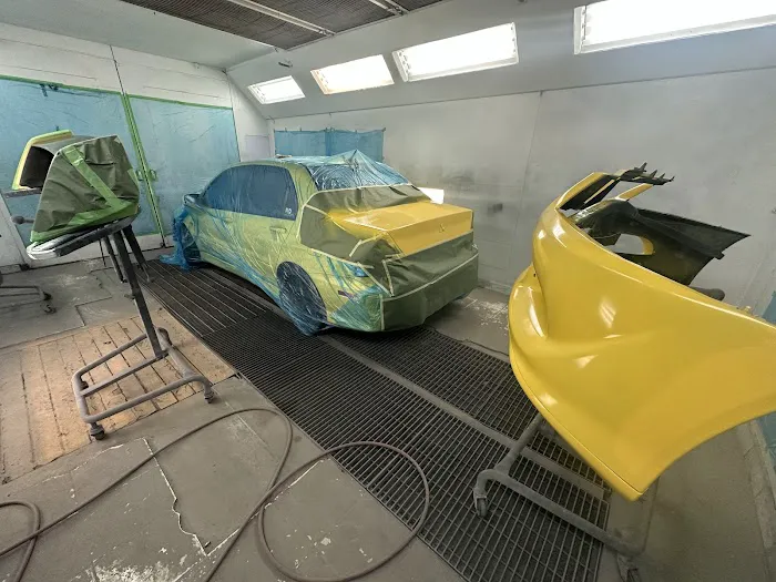 E&M Auto Body Shop 2