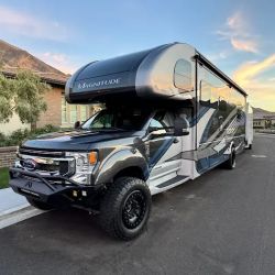 Busted Knuckle RV Repair ico