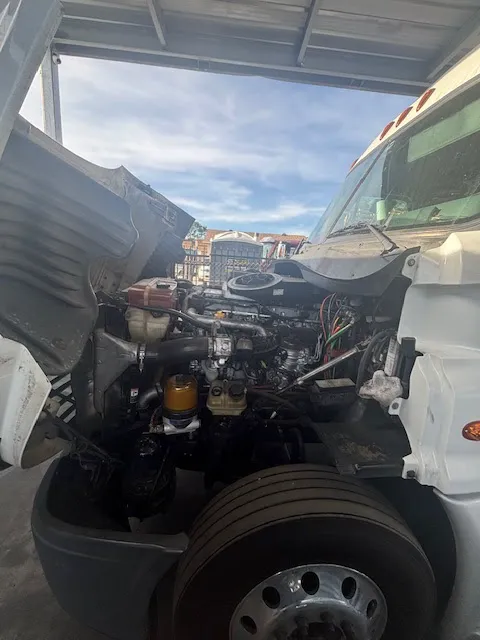 Leo Electric & Truck Repair 4