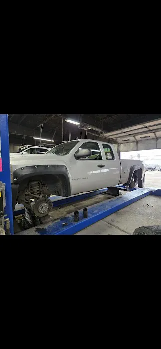 Max Auto Repair And collision 5