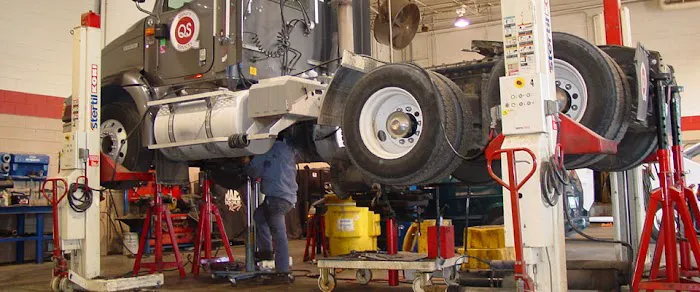 J&P Semi Truck and Trailer Repair 0