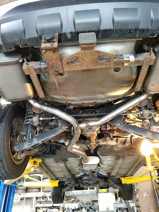 Carlson's Muffler and Brakes 8