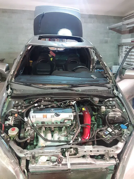 Wallace Auto LLC 4