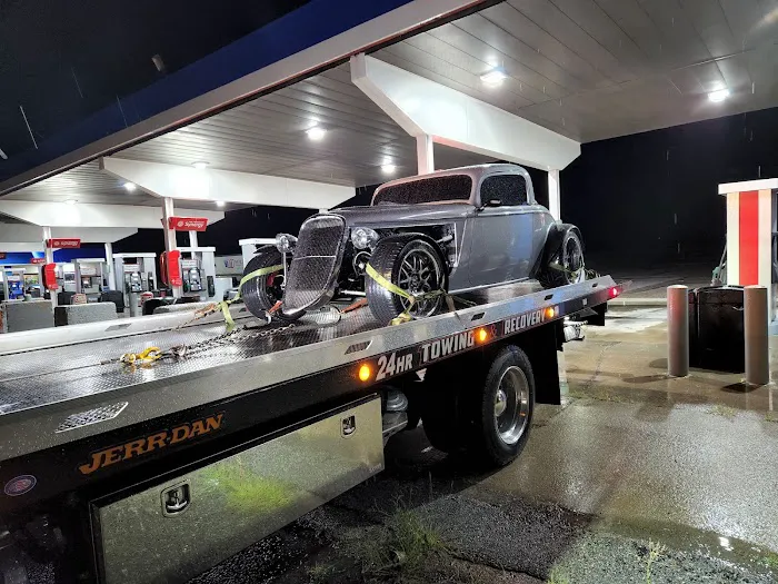 D-1 Truck & Trailer Repair & Towing 4