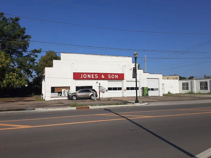 Jones Garage 0