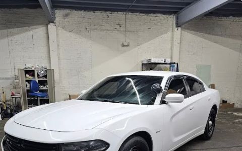 Wolfe's Window Tinting