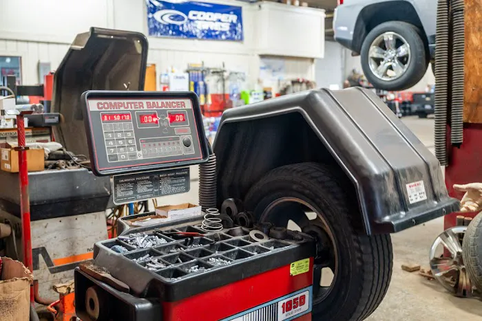 Gott's Auto Service 9