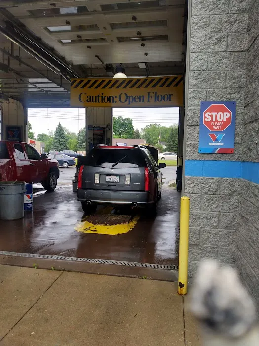 Big Ray's Express Lube 2