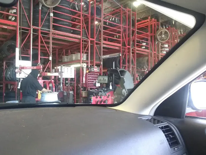 Discount Tire 0