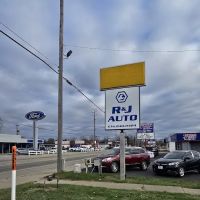 R & J Auto LLC