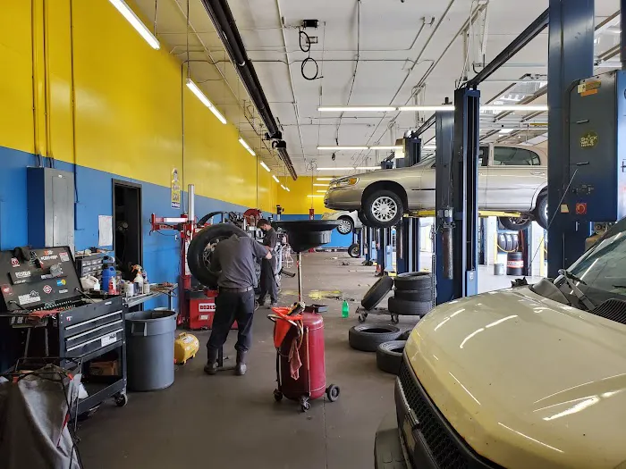 Monro Auto Service and Tire Centers 4