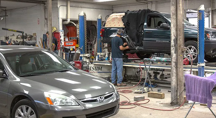 Rodenhouse Body Shop 7