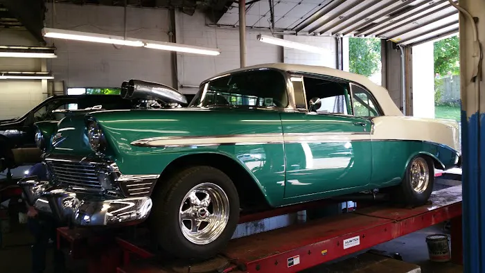 Grapewood Garage 7