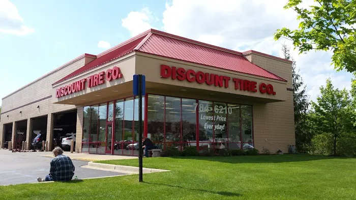 Discount Tire 0