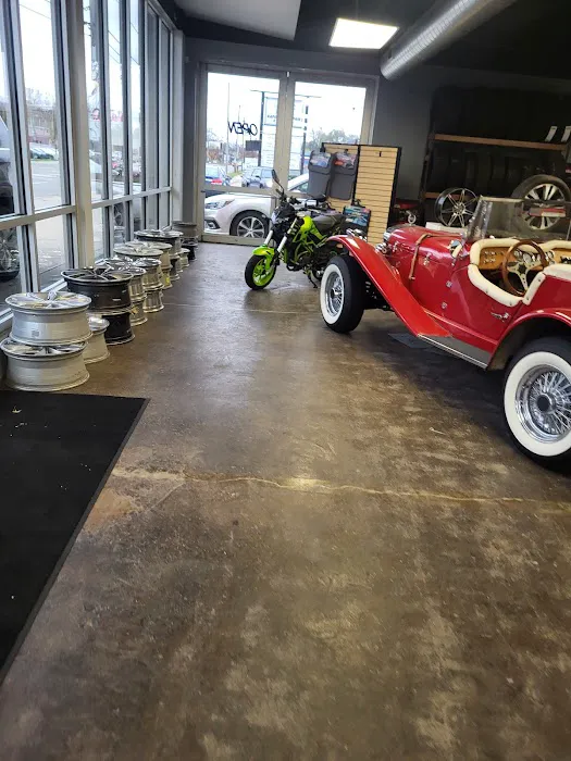 Rapid auto repair & collision 9