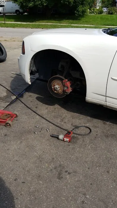 Uncle Sam's Auto Center 2