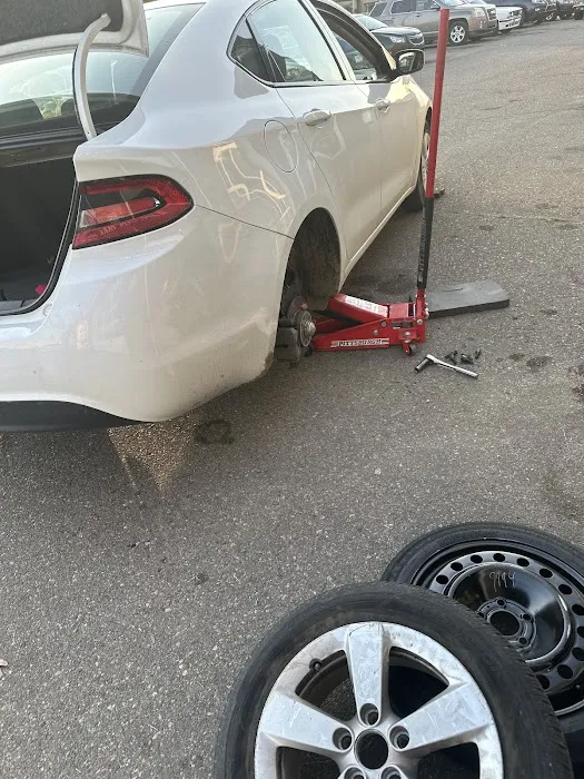 Lincoln Park Auto and Tire Center 4