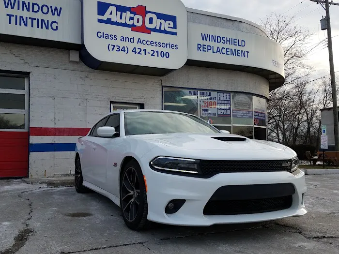 Auto One Glass & Accessories 1