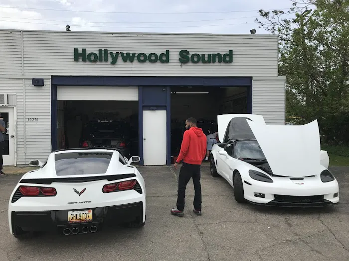 Hollywood Sound 8