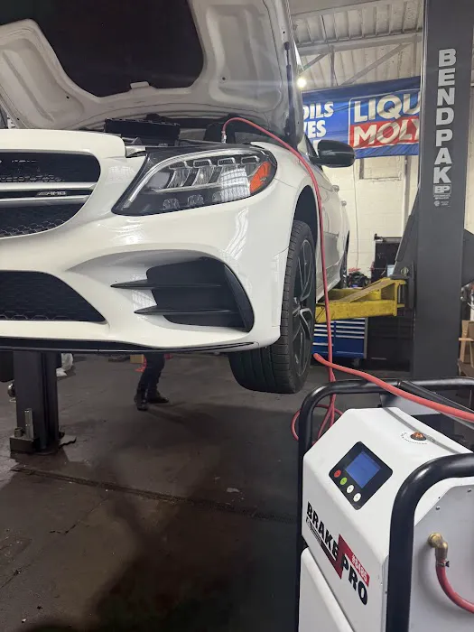 BENZTEK INDEPENDENT MERCEDES BENZ & EURO REPAIR SPECIALISTS 4