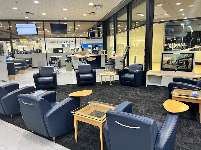 Gordon Chevrolet Collision Center 3