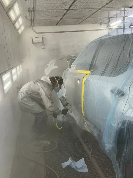 Gordon Chevrolet Collision Center 2