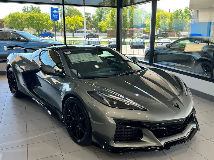 Gordon Chevrolet Collision Center 7