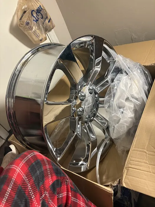 Midwest Wheel & Tire 0