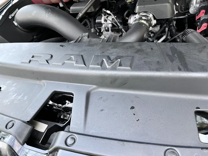 Valvoline Instant Oil Change 6