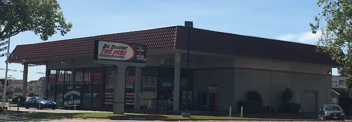 Big Discount Tire Pros 7
