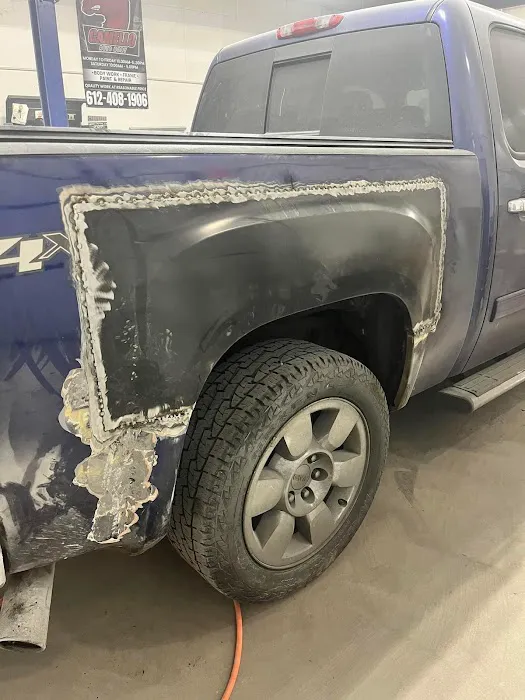 Camello's Auto Body 3