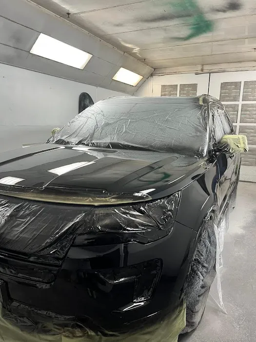Camello's Auto Body 6