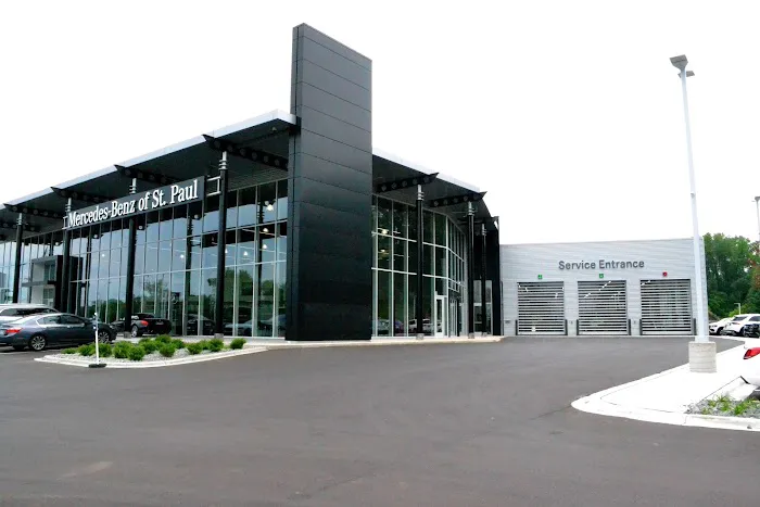 Mercedes-Benz of St. Paul Parts Store 5