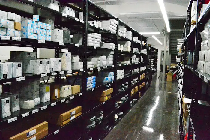 Mercedes-Benz of St. Paul Parts Store 9