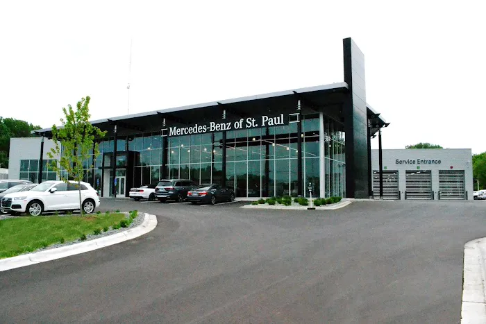 Mercedes-Benz of St. Paul Service Center 4