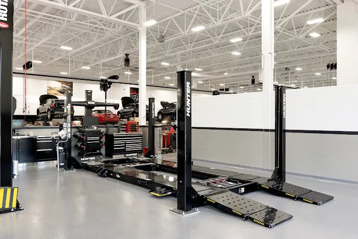 Mercedes-Benz of St. Paul Service Center 9