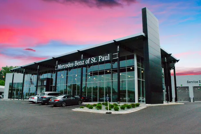 Mercedes-Benz of St. Paul Service Center 3