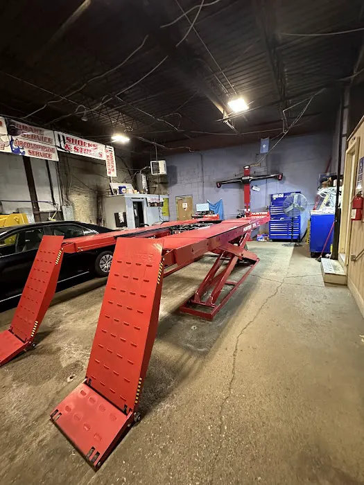 Waamo Towing / Auto Repair Services 3