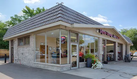 Signal Garage Auto Care 9