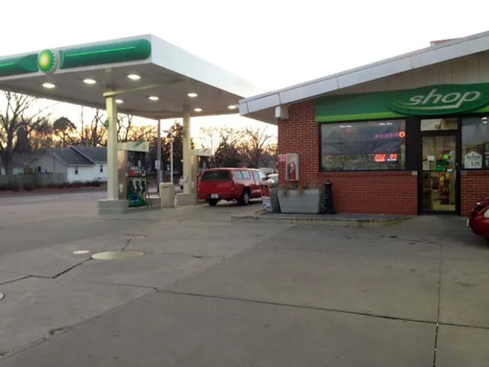Tim's BP/Amoco Service 2