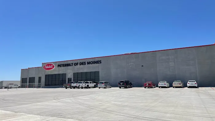 Peterbilt of Des Moines Service 8