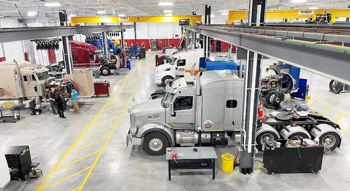 Peterbilt of Des Moines Parts 9