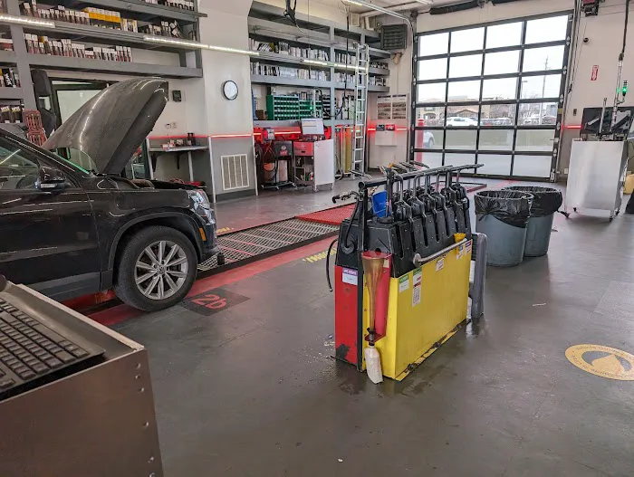 LOF Xpress™ Oil Change – Ankeny 4