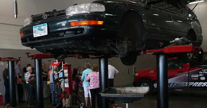 Toyota of Des Moines Service Center 7