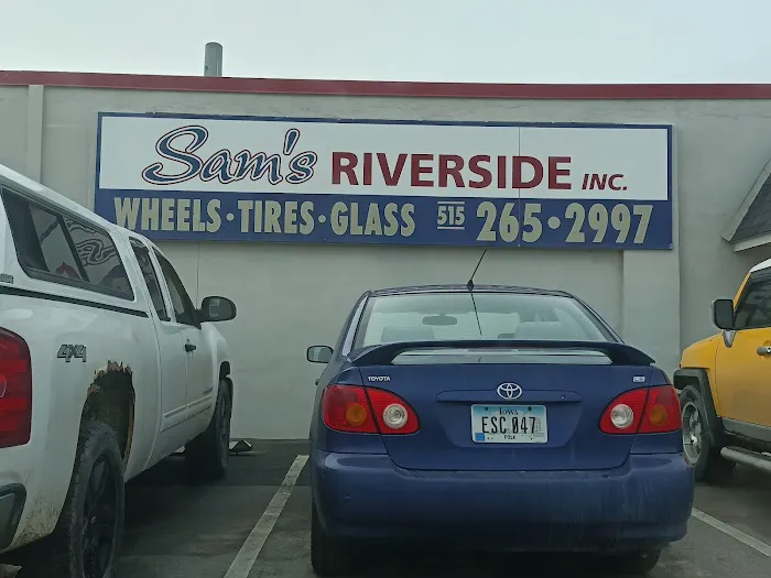 Sam's Riverside Glass & Wheel 0