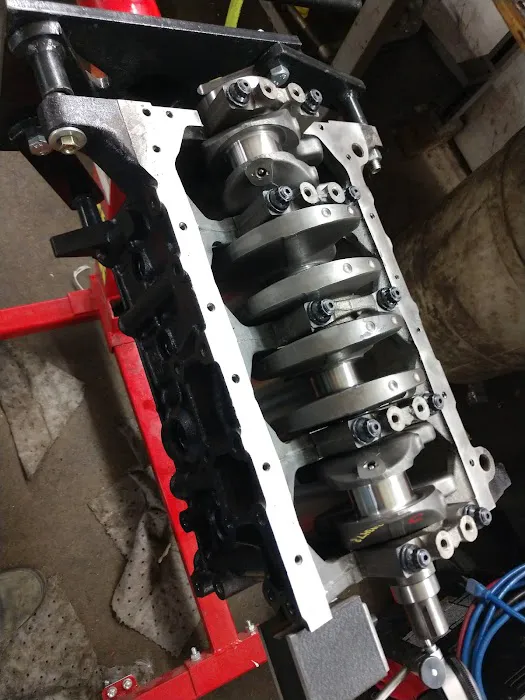 Dave's Engine Rebuilding 9