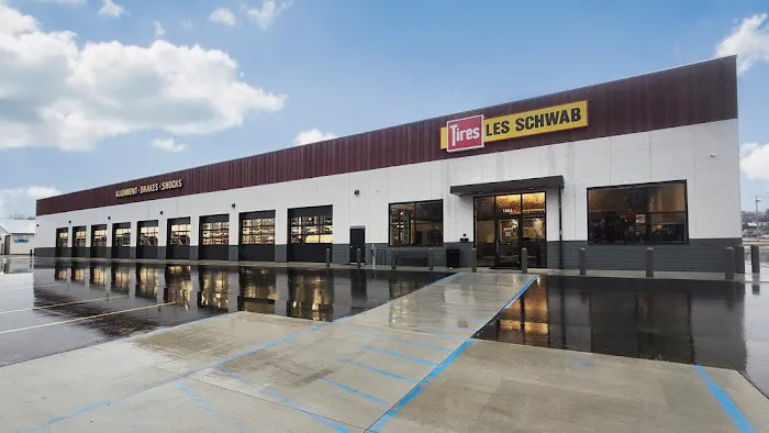 Les Schwab Tire Center 0