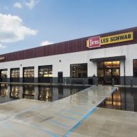 Les Schwab Tire Center